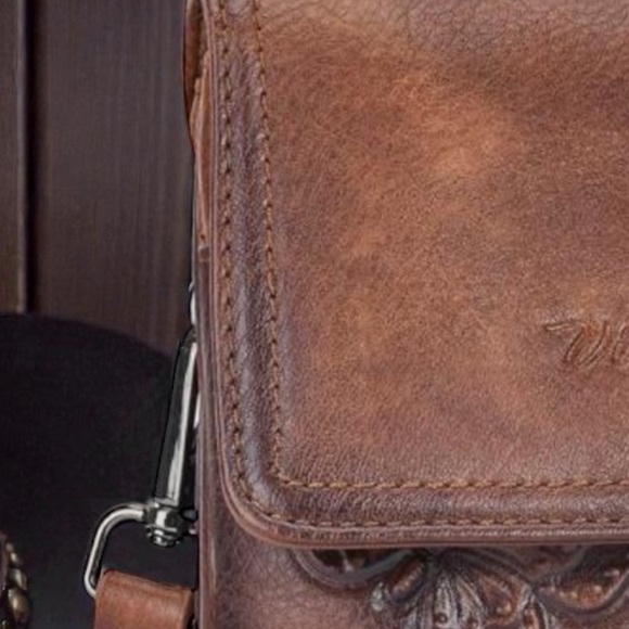 NWT Brown Crossbody Bag - Picture 2 of 11